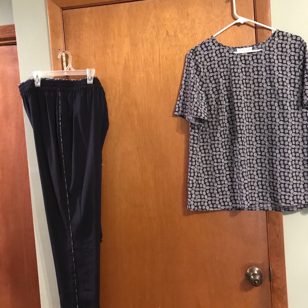 Casual pantsuit